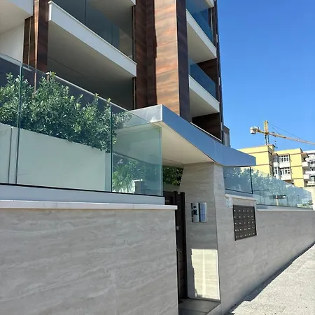 La Bella Vista *